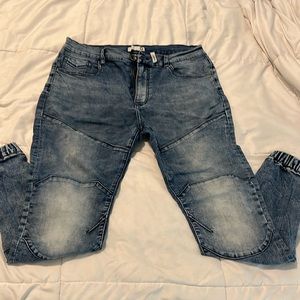 Guess Men Jogger Jeans